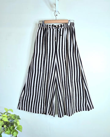 Dots n Matrix-Ajrakh Culottes Black