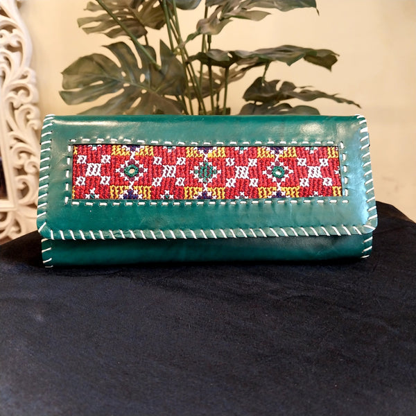 Embroiderd Leather sling Wallet - Green