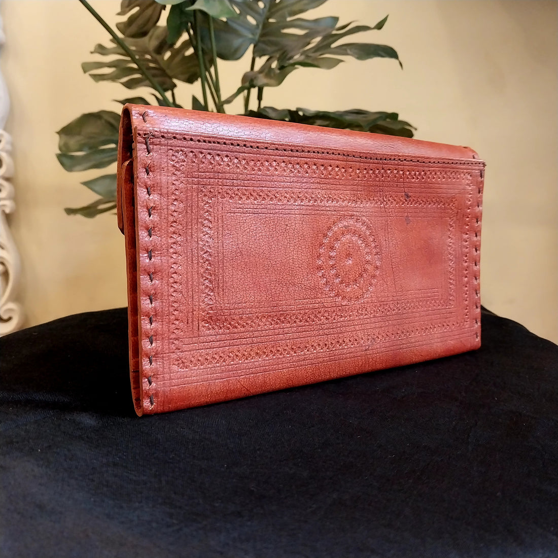 Leather Wallet With Punch and Embroidery WorK -Brown