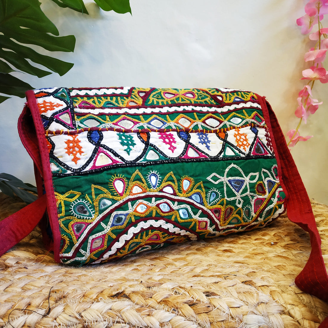 Vintage Kutchi Embroidery Handbag 5