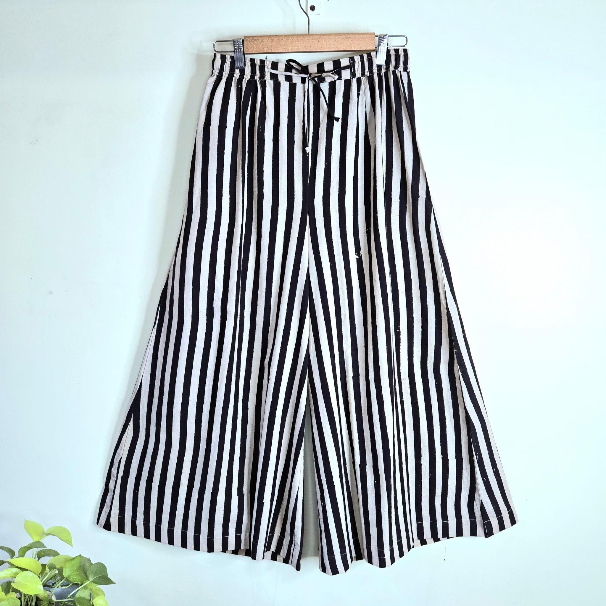 Dots n Matrix-Ajrakh Culottes Black