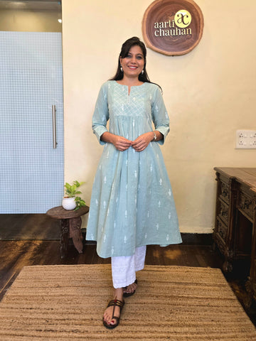Sutradhara - Jamdani Kurti Pista Green Color
