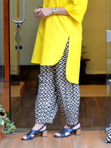 Monochrome Lantern Pants