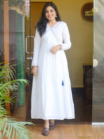 White Mulmul Fit and Flare Kurti