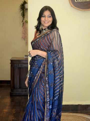 Pakhi'-Kota Doria Ajrkh Patch Work Saree  Indigo2