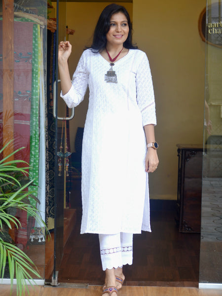 Leher' - Chikan Cotton White Kurti