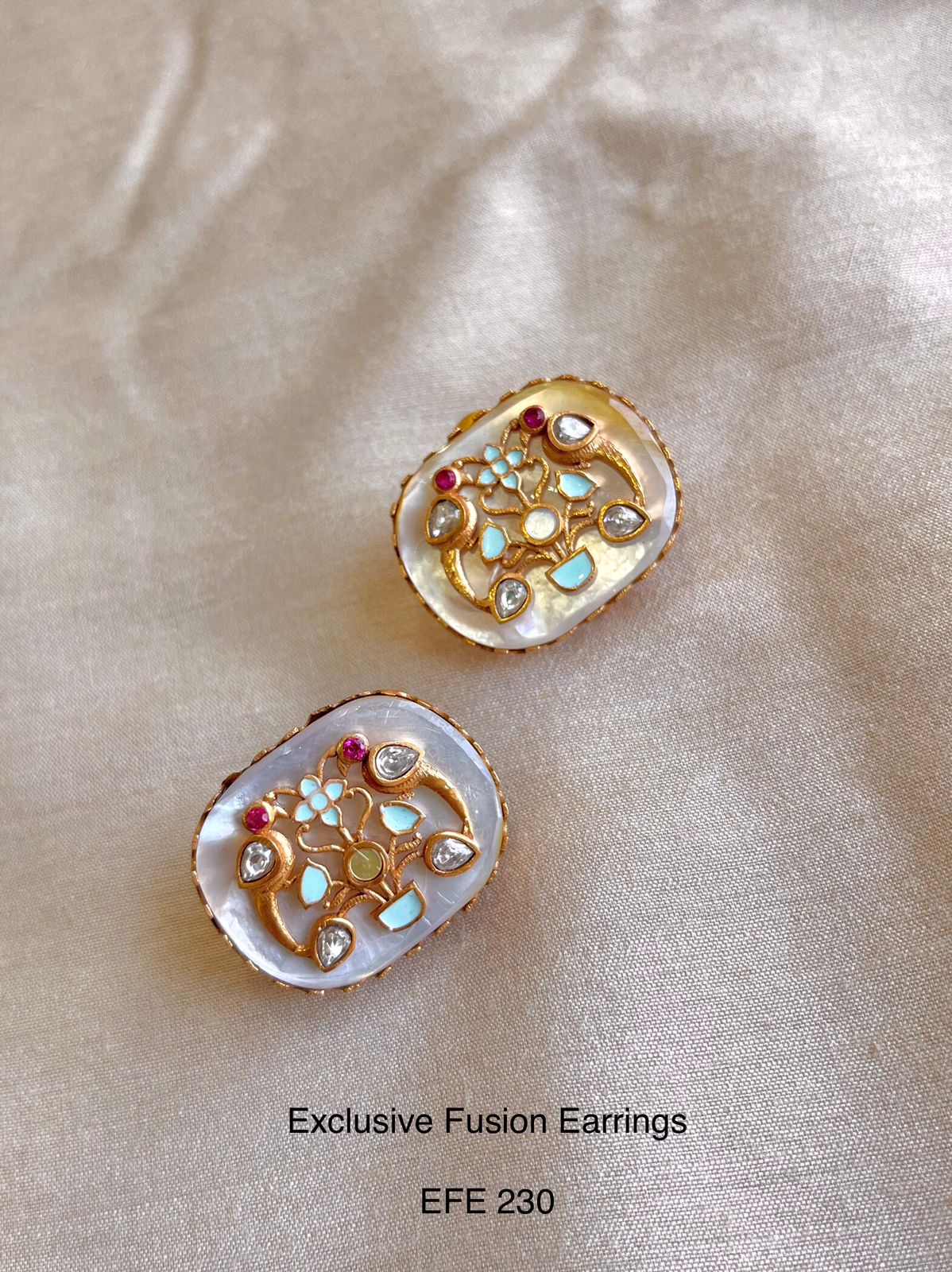 Meenakai Golden Studs-Pearl