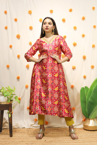 Rang Patola'- Mashroo Silk Kurti Pink