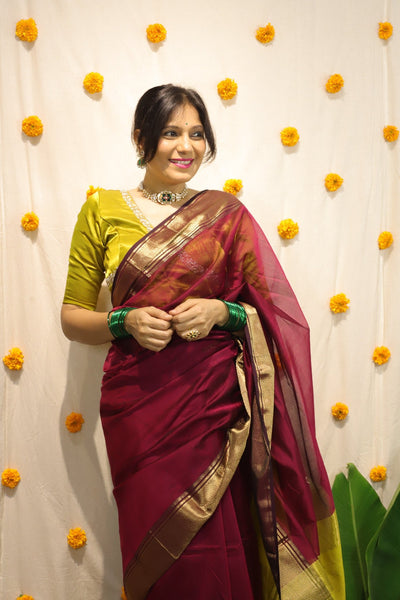 "Gauri" Maheshwari Silk Handloom Saree-Magenta