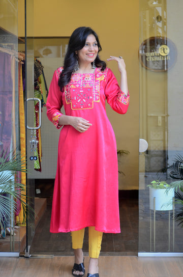 Hastkari-Pink Patola Kurti