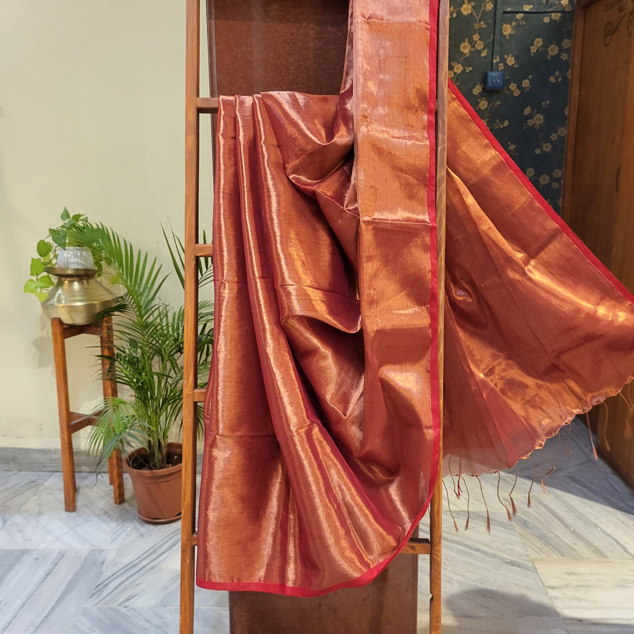 Mul Tissue Saree-Red