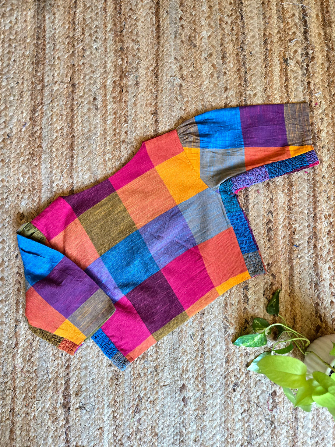 Rang Chowkdi Handloom Madras Checks Elasticated Blouse