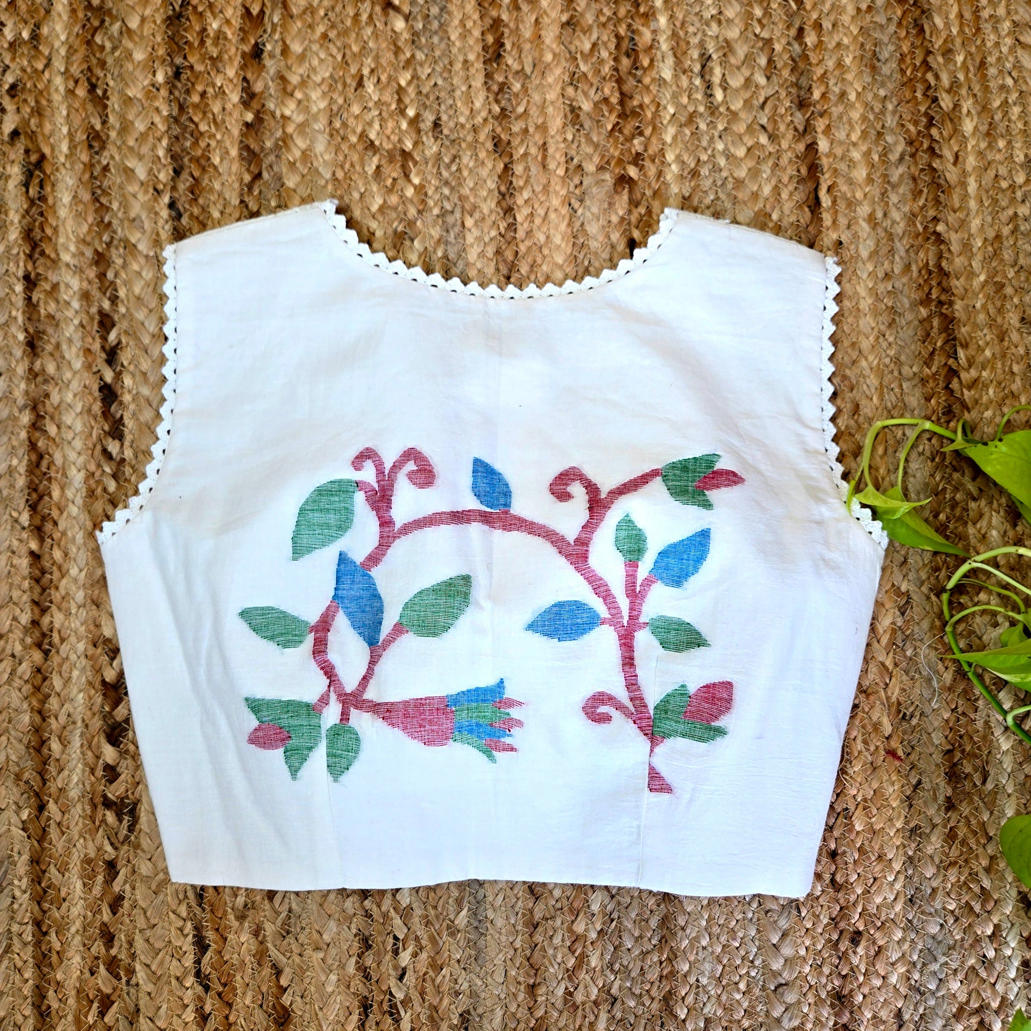 Kamalkari-Woven Jamdani Blouse Sleeveless