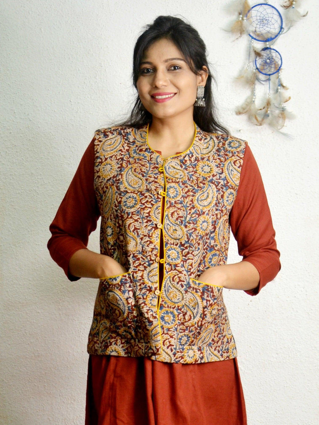 "Mirjai" Kalamkari Reversible Waist Coat-Maroon - Label Aarti Chauhan