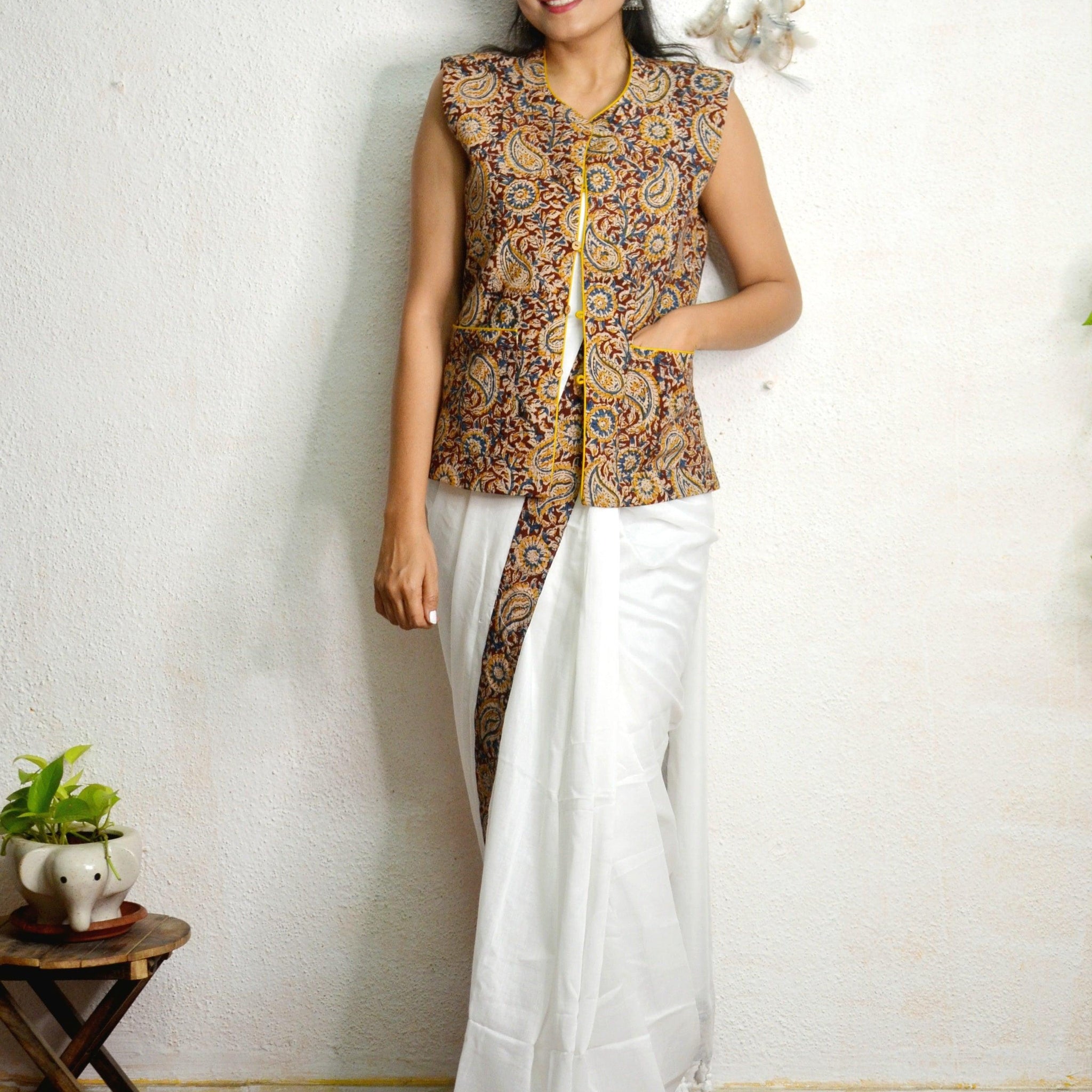 "Mirjai" Kalamkari Reversible Waist Coat-Maroon - Label Aarti Chauhan